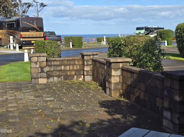 6225 N Coast Hwy Lot 45, Newport, OR 97365