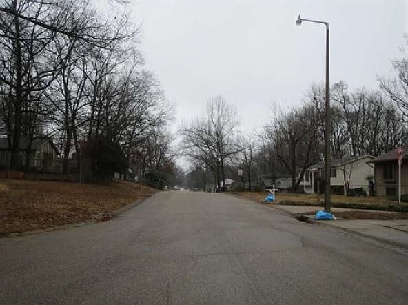 2nd image of 2014 Rosemond Ave