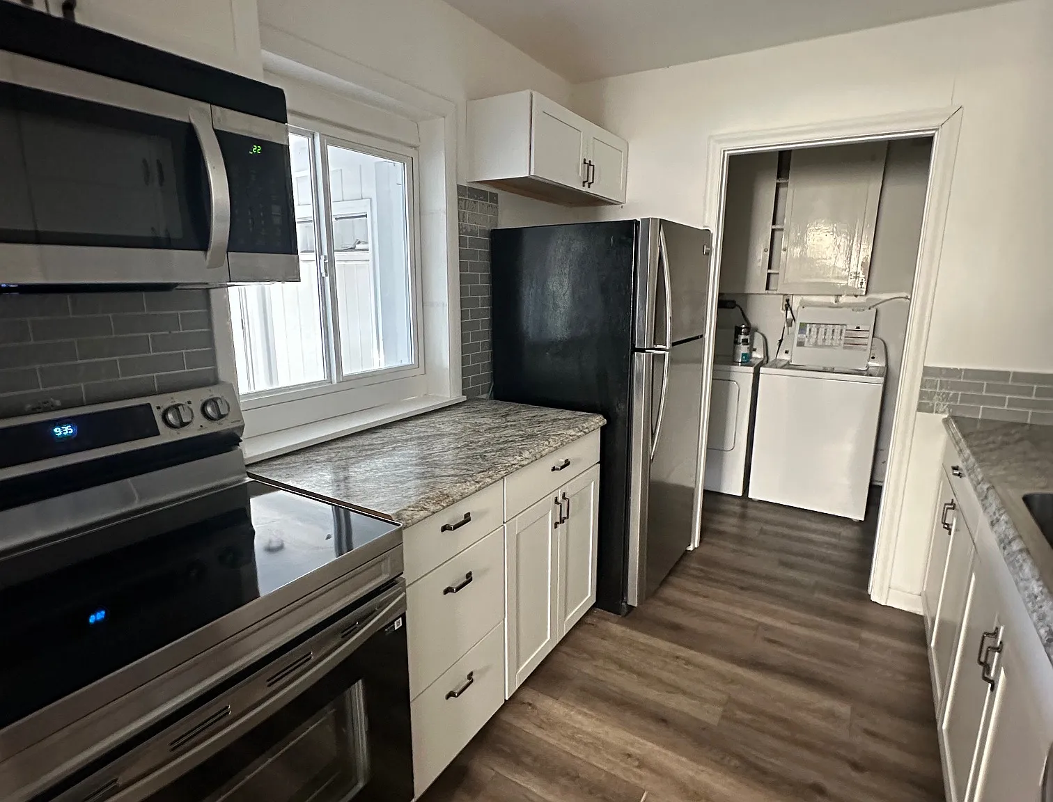 3 bed, 1284 sqft, $1,625 — Photo 2