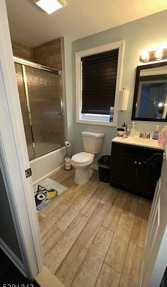 Listing photo 5
