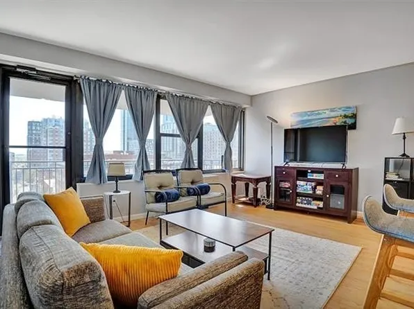 135 Montgomery St APT 8E, Jersey City, NJ 07302