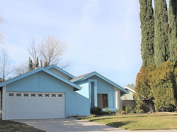 2nd image of 27483 Elder View Dr