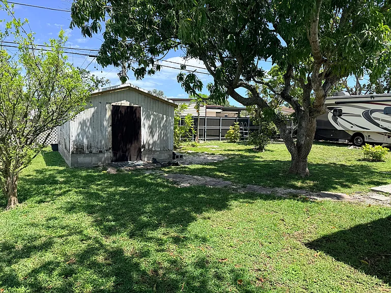 20501 SW 118th Ave — Photo 9
