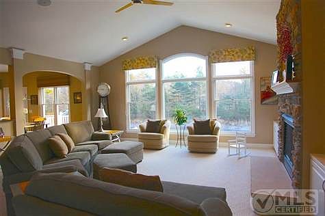 5th image of 17867 Dewberry Pl