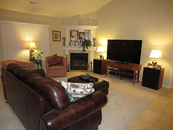 2nd image of 1022 Bayberry Dr.