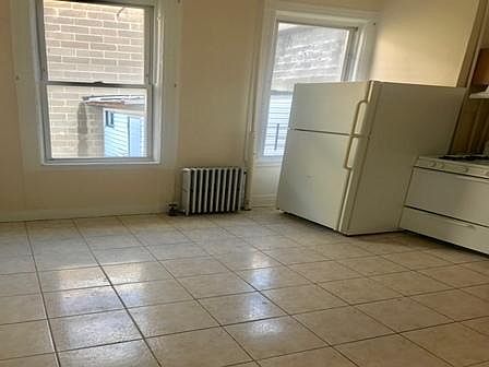 4th image of 1113 Wyckoff Ave APT 1R