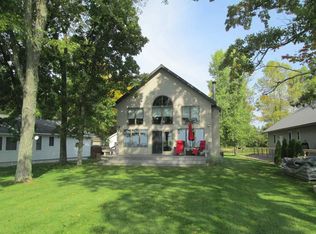 W4985 Stark Rd, Shawano, WI 54166