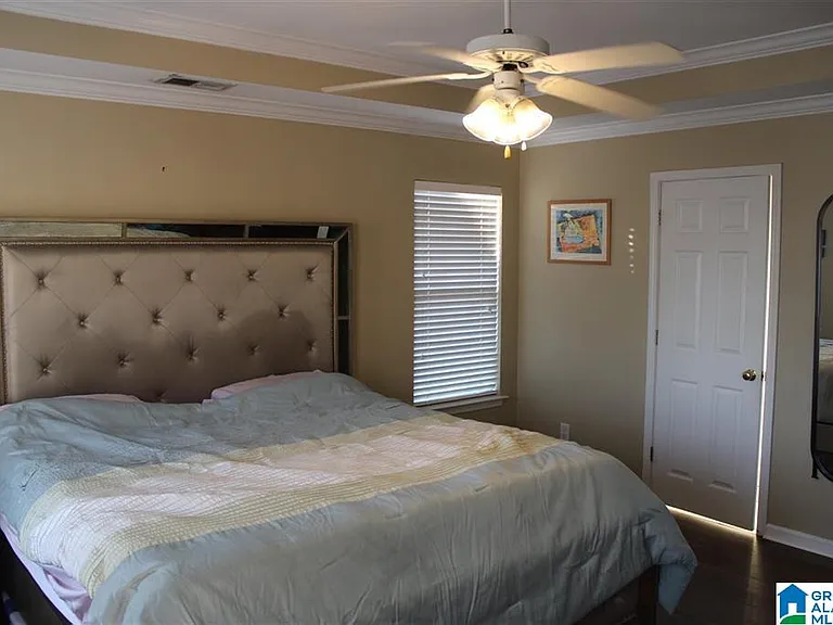 5501 Colony Ln — Photo 7