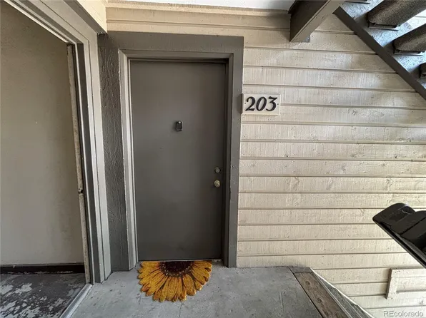 539 Wright Street #203, Lakewood, CO 80228