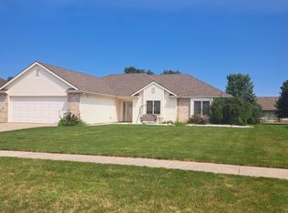 1114 Sycamore Ct, Auburn, IN
