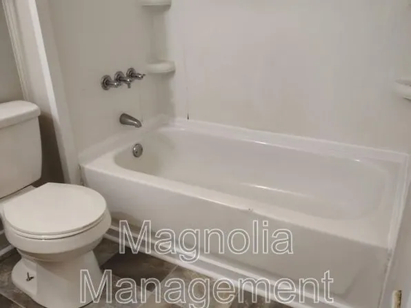 359 Davis St, Henderson, NC 27536