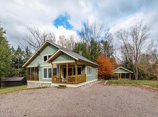 1 Cliff House Rd, Inlet, NY 13360