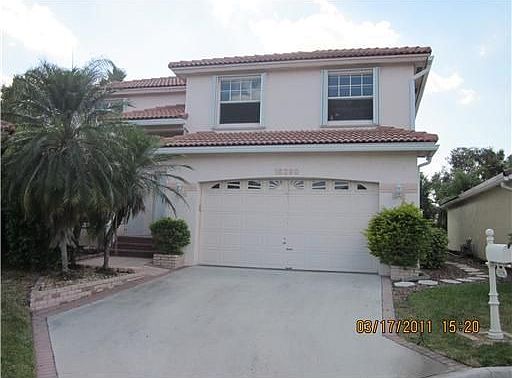 3rd image of 16290 La Costa Dr