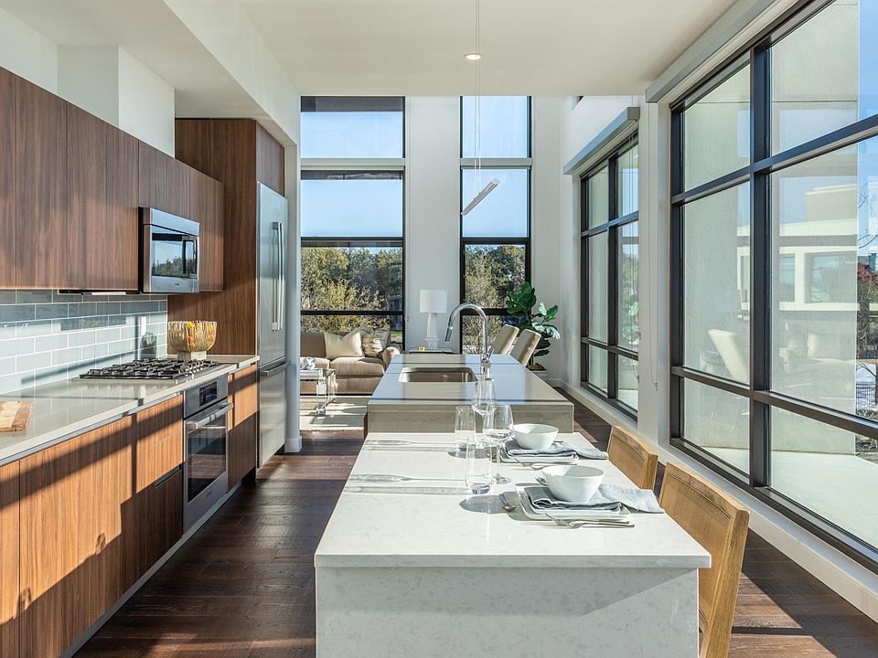 1st image of 5605 Village Glen Dr #3B-3Ba-1818Sqft