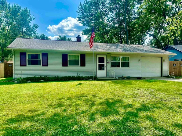 1348 Melbourne Dr, New Haven, IN 46774