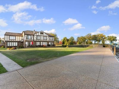 203 Lac Sainte Claire Dr, Saint Clair Shores, MI, 48082