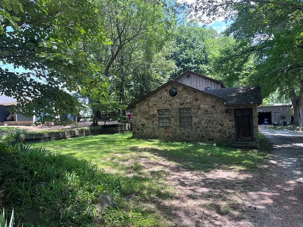 1825 Fuller Rd, Dyersburg, TN 38024
