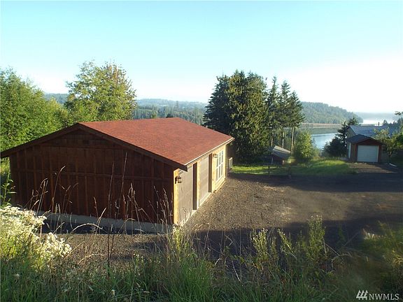3rd image of 230 Lakeview Dr