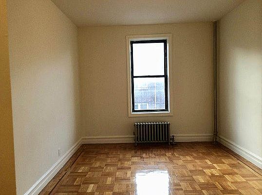 5th image of 32-30 93rd St APT 7