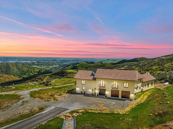 3rd image of 2825 Gates Canyon Road