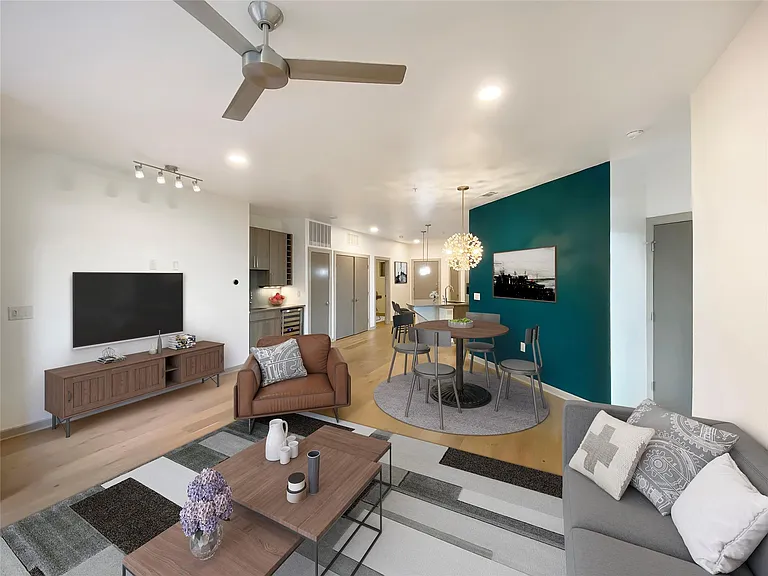 3600 S Lamar Blvd #208 — Photo 8