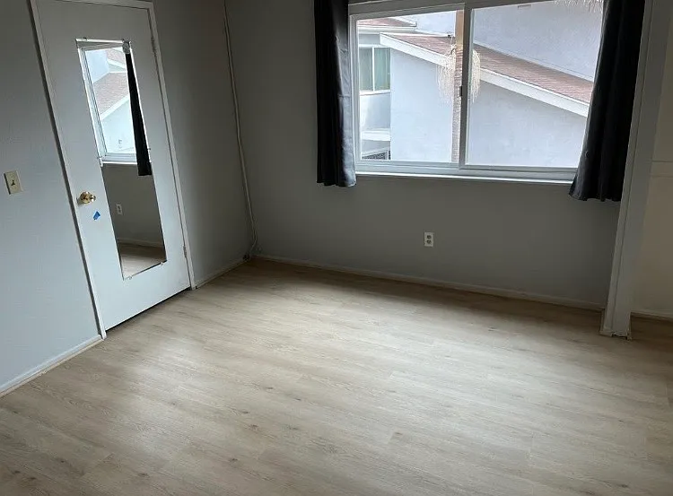 Shasta Ln, Costa Mesa — Photo 2