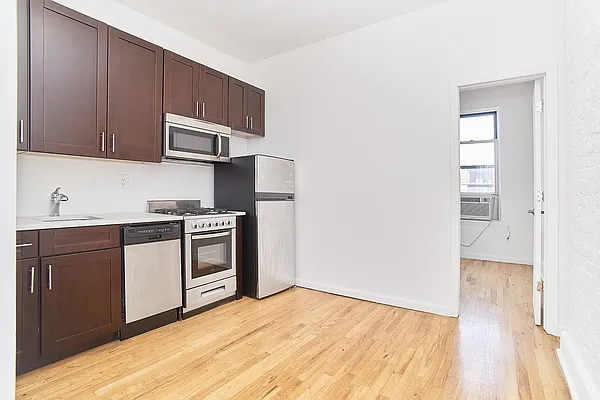 Rented by Keller Williams NYC | media 17
