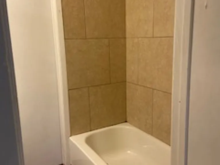 2812 Russell Ave — Photo 6