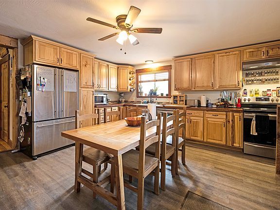 5th image of 14655 Hamel Rd