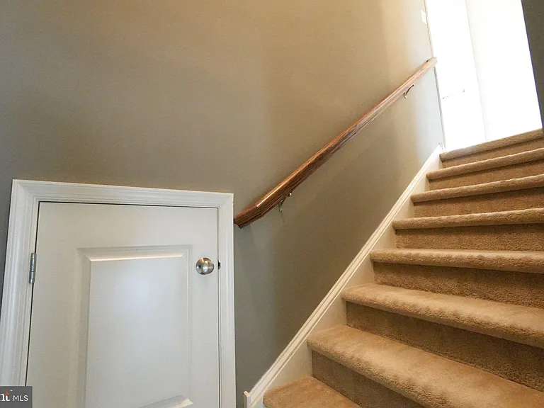 431 Williamson Ct — Photo 25