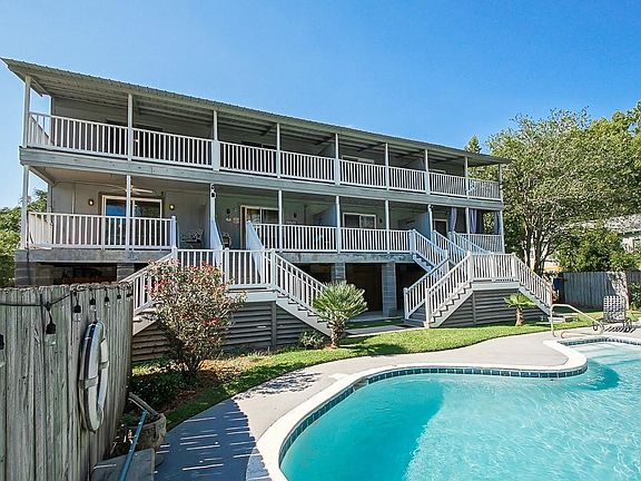 5th image of 1025 Villere St APT E