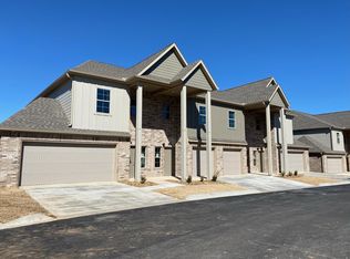 2713 Vinson Rd, Rogers, AR 72758