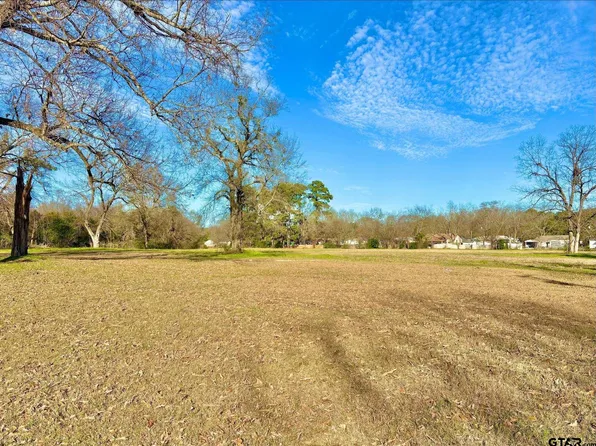 400 Hill Ave, Pittsburg, TX 75686