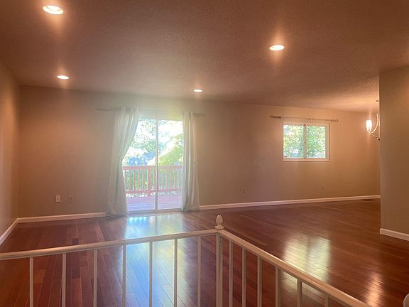 4th image of 12831 Sandfield Dr
