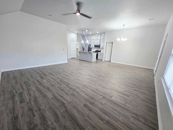 4th image of 9221 Anaum Ln