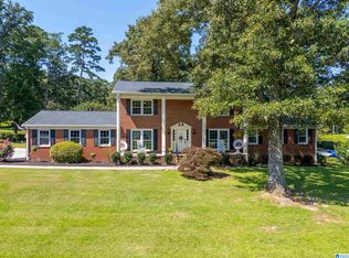 910 Cherokee Trl, Anniston, AL 36206