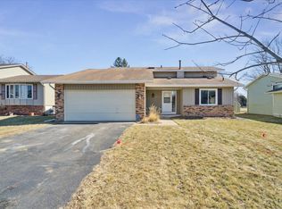 8208 Idaho Ave N, Brooklyn Park, MN 55445