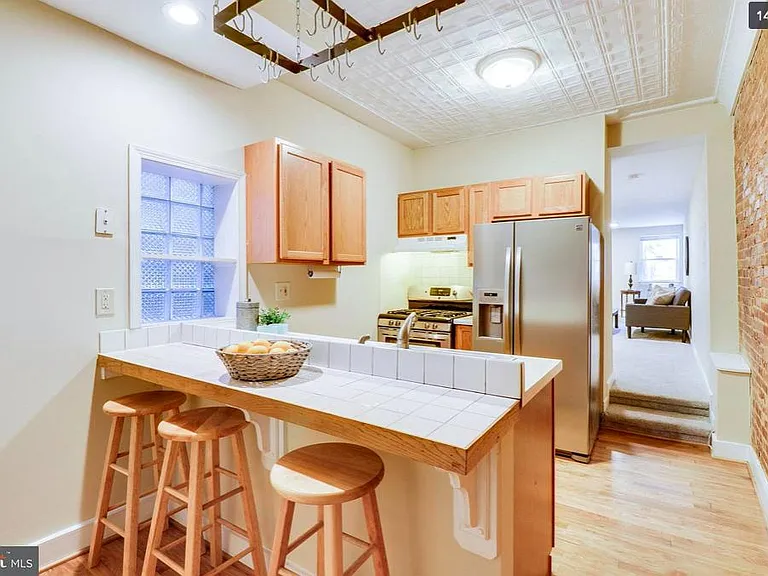1309 Light St — Photo 10