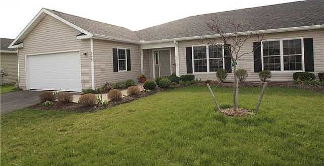 1st image of 365 Walker Dr