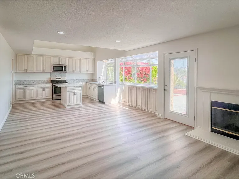 16140 Ridgeview Ln — Photo 5