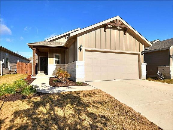 2nd image of 228 La Dera Dr