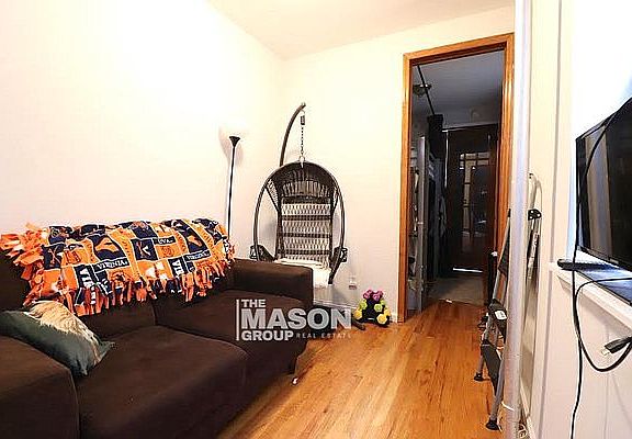 4th image of 790 9th Ave APT 5N
