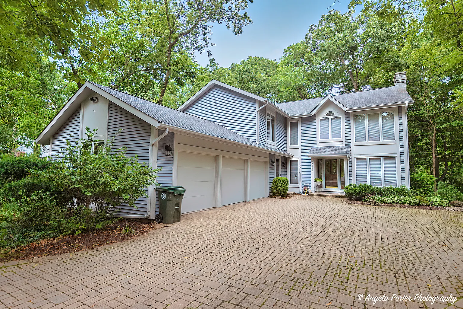 4751 Woodcliff Ln photo 1