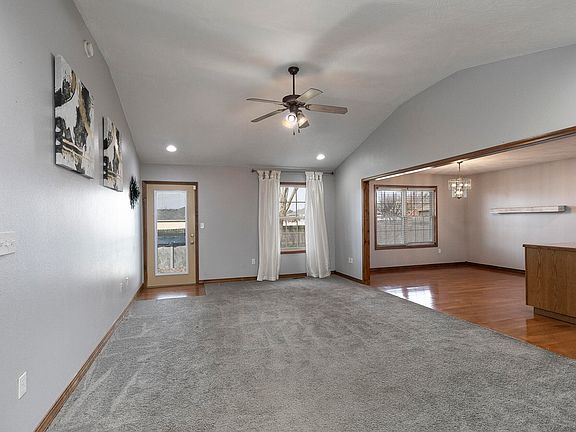 4th image of 509 S Birchwood Street
