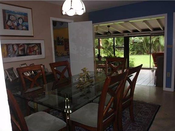 DINNING ROOM