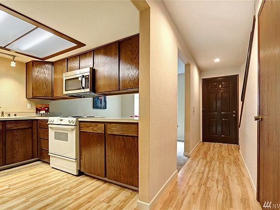 3rd image of 4422 176th St SW APT B3