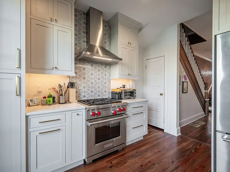 31 Randolph Pl NW — Photo 3