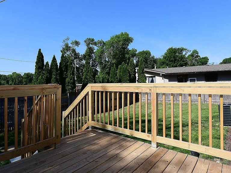 9635 Maple St — Photo 21