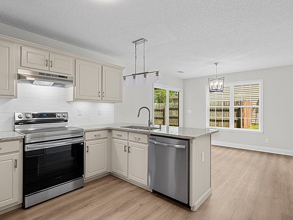 5th image of 227 Periwinkle Way