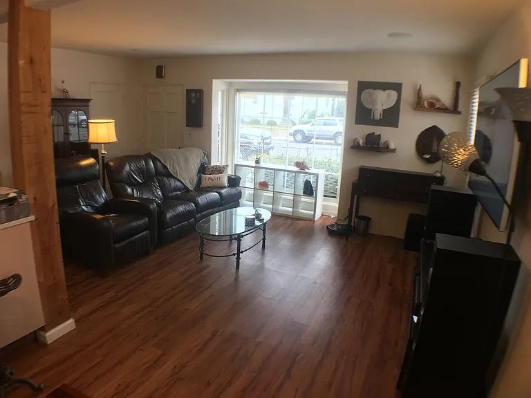 5625A Riley St — Photo 3